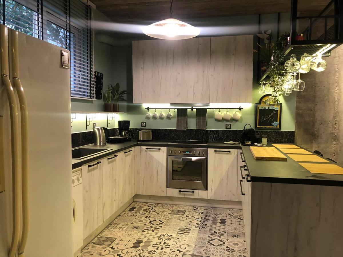 Amazing Semi-Basement Art Apartment Easy Walk To Nafplio Centre Exterior photo